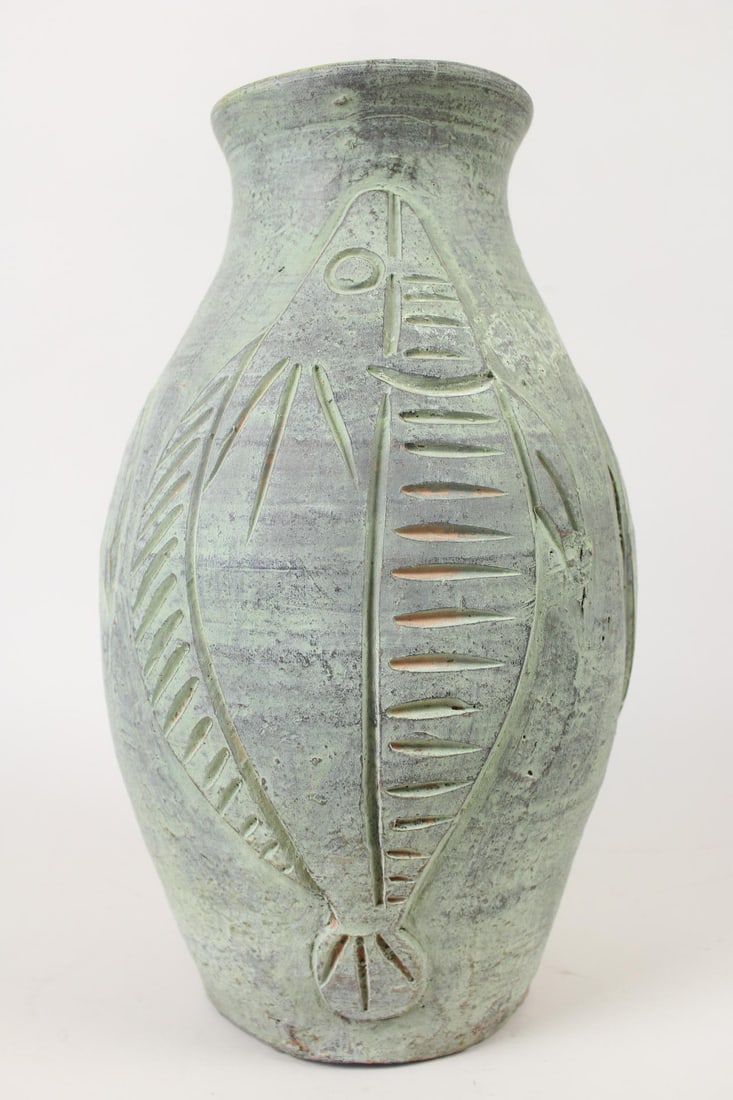 Studio Pottery Brutalist Fish Vase (1 of 8)