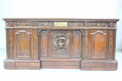 Replica of Oval Office "The Resolute Desk" Presidential Desk
