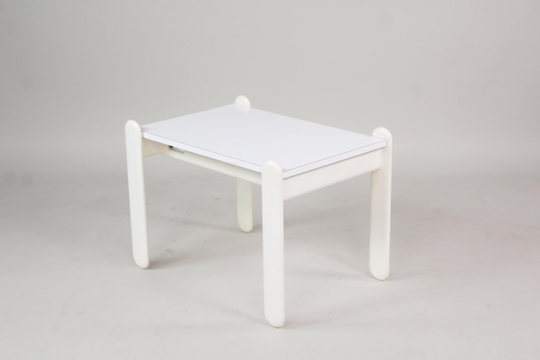 Postmodern White Laminate Side Table (1 of 9)
