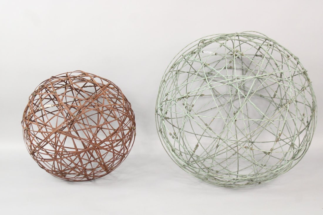 Pair of Large Spherical Wire Garden Sculptures by Brad Oliver (1 of 14)