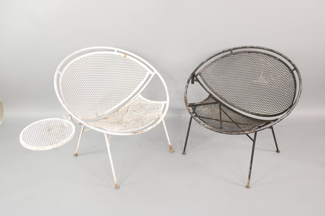 Pair of Maurizio Tempestini for Salterini "Radar" Chairs, Black & White (1 of 19)