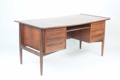Danish Modern Rosewood Desk by Arne Vodder for H.P. Hansen