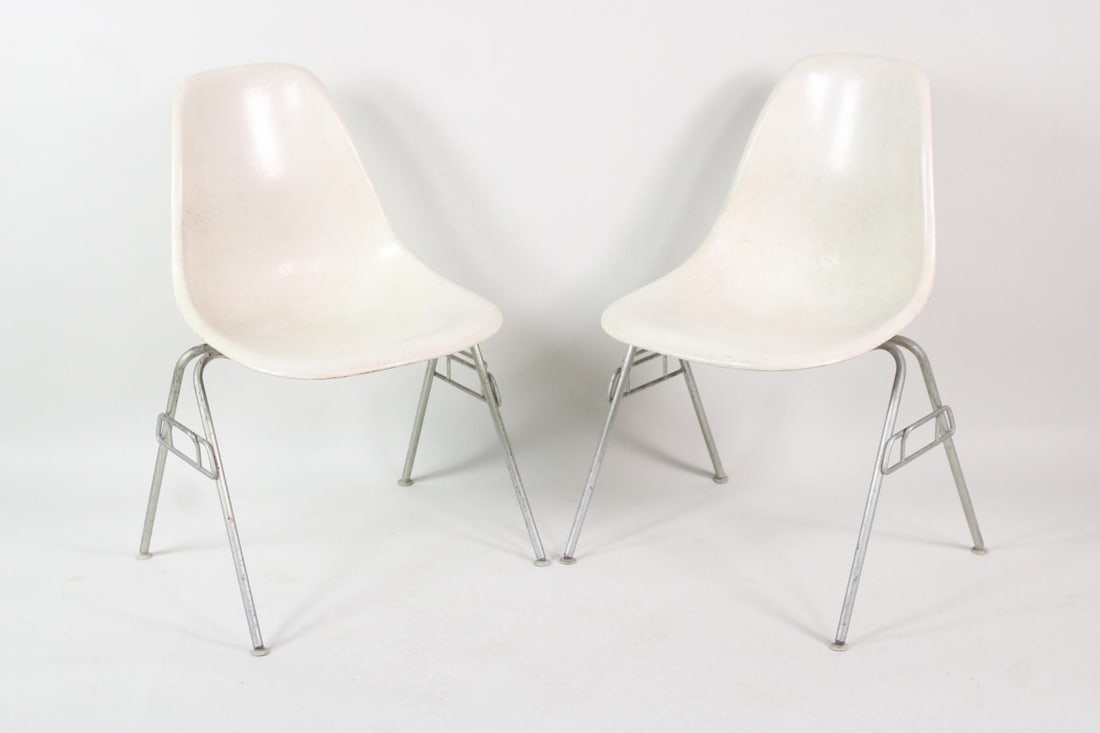 Pair of Herman Miller Eames Stacking Shell Chairs, Parchment White (1 of 7)