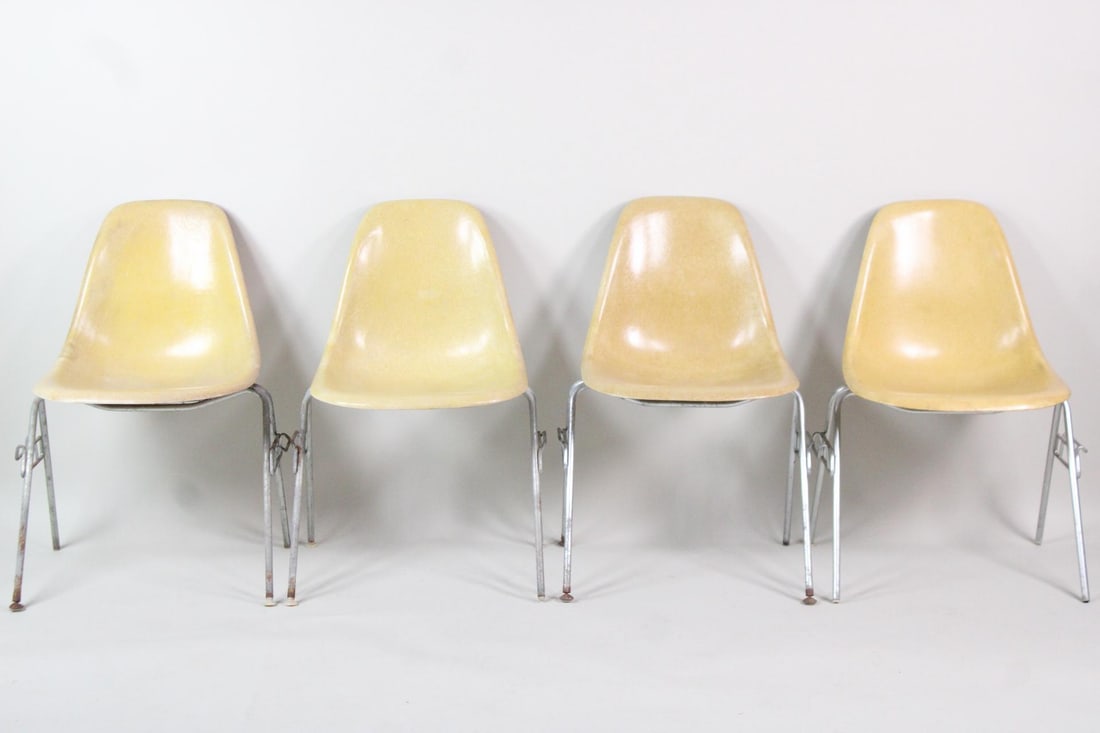 Set of 4 Herman Miller Eames Stacking Shell Chairs, Tan Ochre, 1 of 2 (1 of 15)