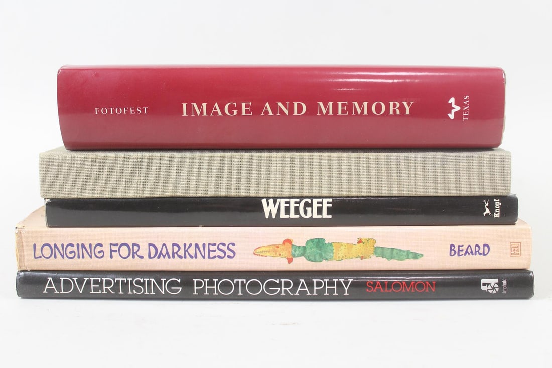 Lot of 5 Art Photography Coffee Table Books, Weegee, Peter Beard: Lot of 5 Art Photography Coffee Table Books. Collection of hardcover books includes: Weegee 1977 Alfred A. Knopf Longing for Darkness 1975 Peter Beard First Edition The End of the Game 1977 Peter Bear
