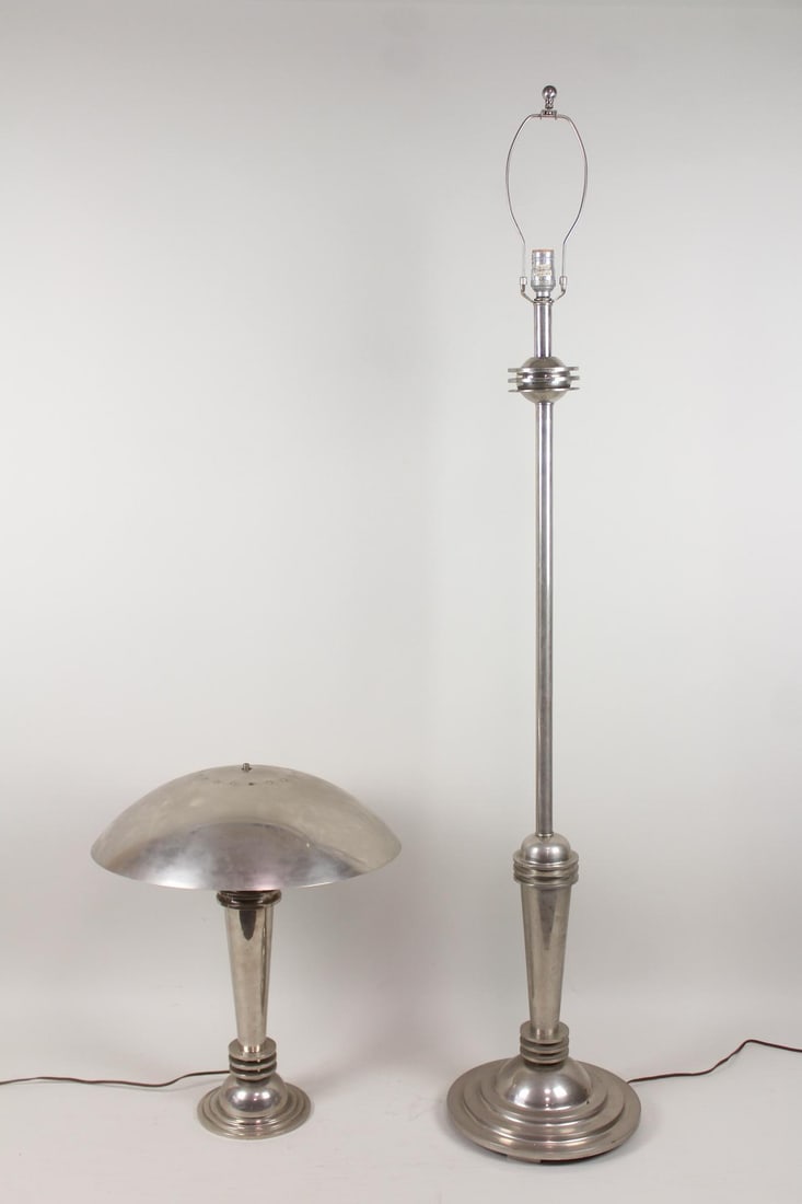 Pair of Streamline Machine Age Lamps, Frederick Cooper Style (1 of 11)