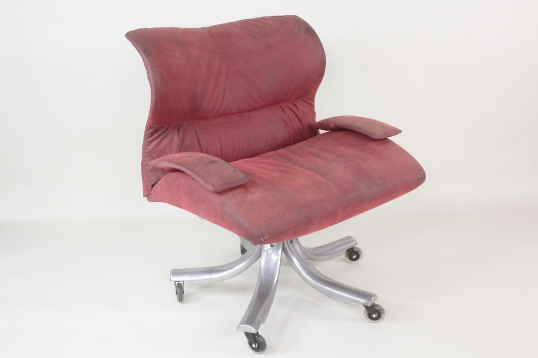 Giovanni Offredi Swivel Office Chair: Oversize PostmodernGiovanni Offredi Swivel Office Chair. Upholstered in red fabric, with arms integrated into seat and 5 legged metal midbase on casters. No maker's marks. Dimensions are 38.5 in h x 3