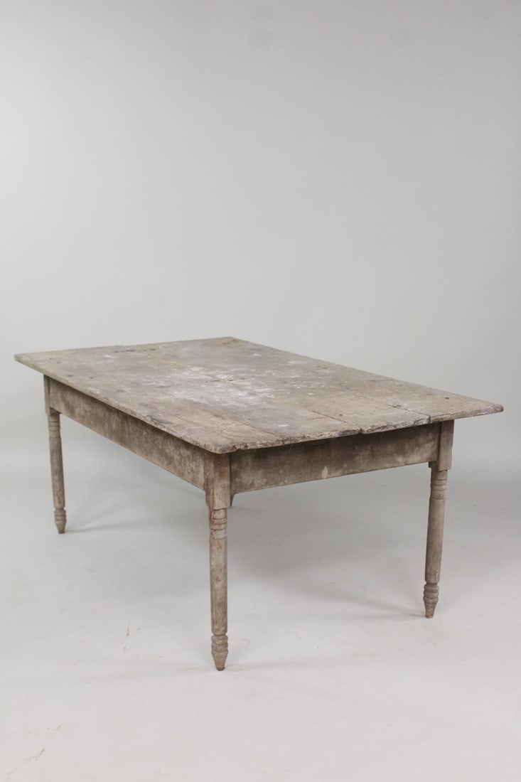 Primitive Wood Farm Table with Turned Legs (1 of 10)