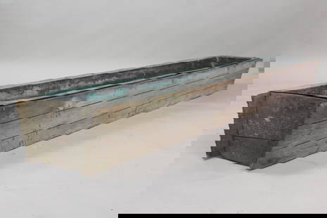 Primitive Large 8 foot Copper Lined Wooden Trough Planter: Primitive Industrial Large 8 Ft Copper Lined Wooden Trough Planter. Almost 8 foot long wooden trough with removable copper lining, perfect for use as a planter. Great patina. Dimensions are 10 in h x