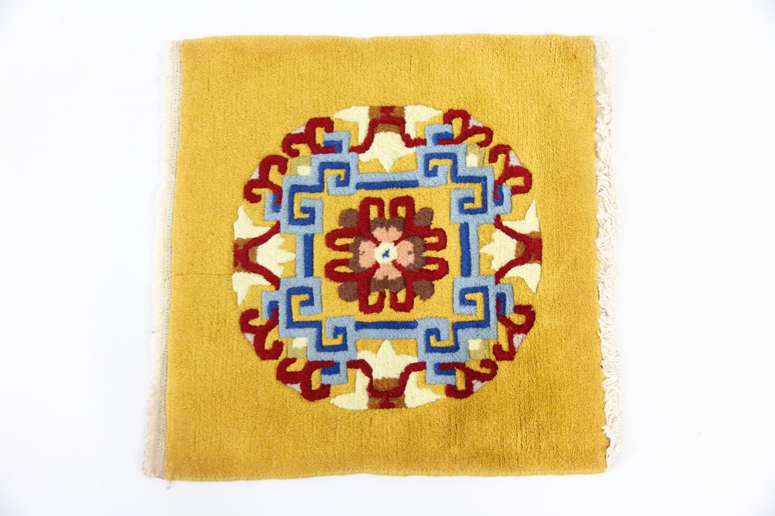 Vibrant Tibetan Rug Meditation Mat (1 of 7)