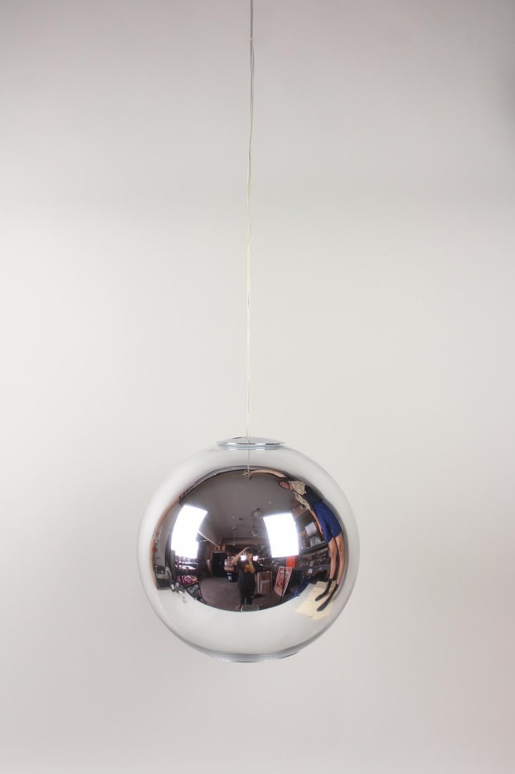 Globo di Luce Pendant Light, Roberto Menghi for Fontana Arte in Box: Globo di Luce Pendant Light, Roberto Menghi for Fontana Arte, New in Box. Globe shaped pendant lamp, made of chrome finished blown glass. In original Fontana Arte box. This lamp retails for $1190. Dim