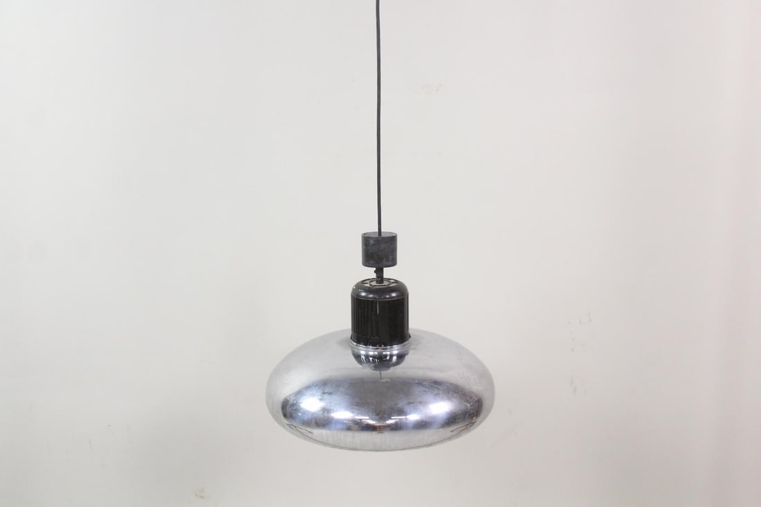 Chrome Pendant Lamp, Gae Aulenti for Stilnovo Italy: Mid-century Modern Chrome Pendant Lamp by Stilnovo Italy. Sleek chrome finish and black makrolon. Part of the Trepiu system, designed by Gae Aulenti. Marked Stilnovo Made in Italy. Dimensions are 13 i