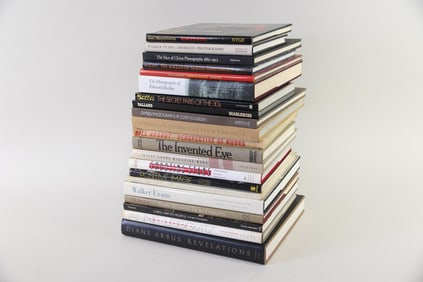 Collection of 21 Photography Books, Evans, Arbus, Leibowitz, Meyerowitz, Goldin