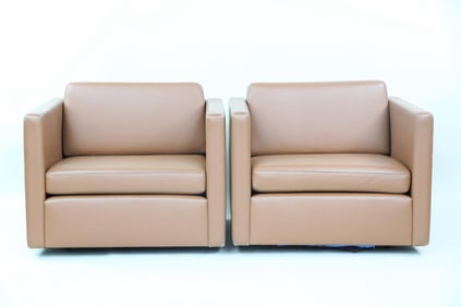 Pair of Leather Charles Pfister Lounge Chairs for Knoll