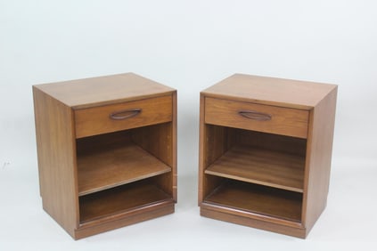 Pair of Henredon Circa '60 Walnut Nightstands