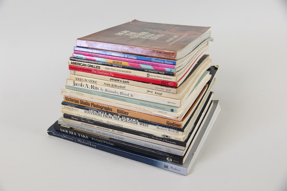 Lot of 22 Photography, Americana, Social History Books: Lot of 22 Photography, Americana, Social History Books. This wide-ranging collection of subjects and authors includes Jacob Riis, Billboard Art, Airstreams, American Grilles, NYC, Victorian Photograph