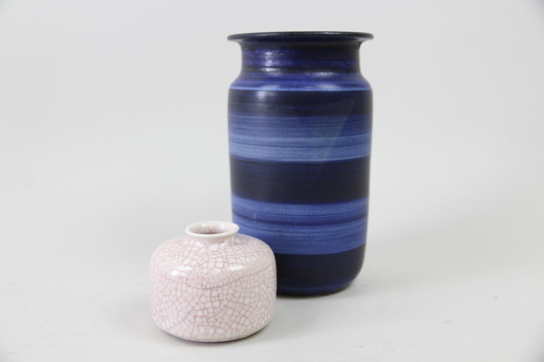 Pair of Paul Bellardo Studio Pottery Vases (1 of 7)