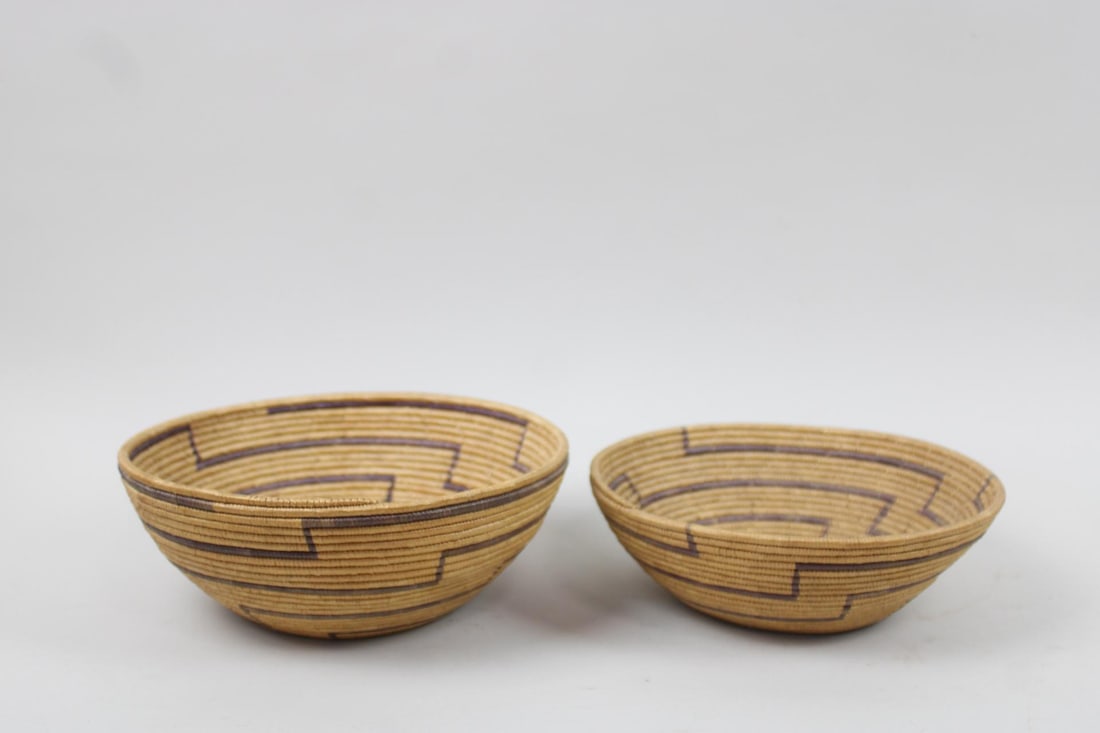 Pair of Native American Coiled Baskets (1 of 8)