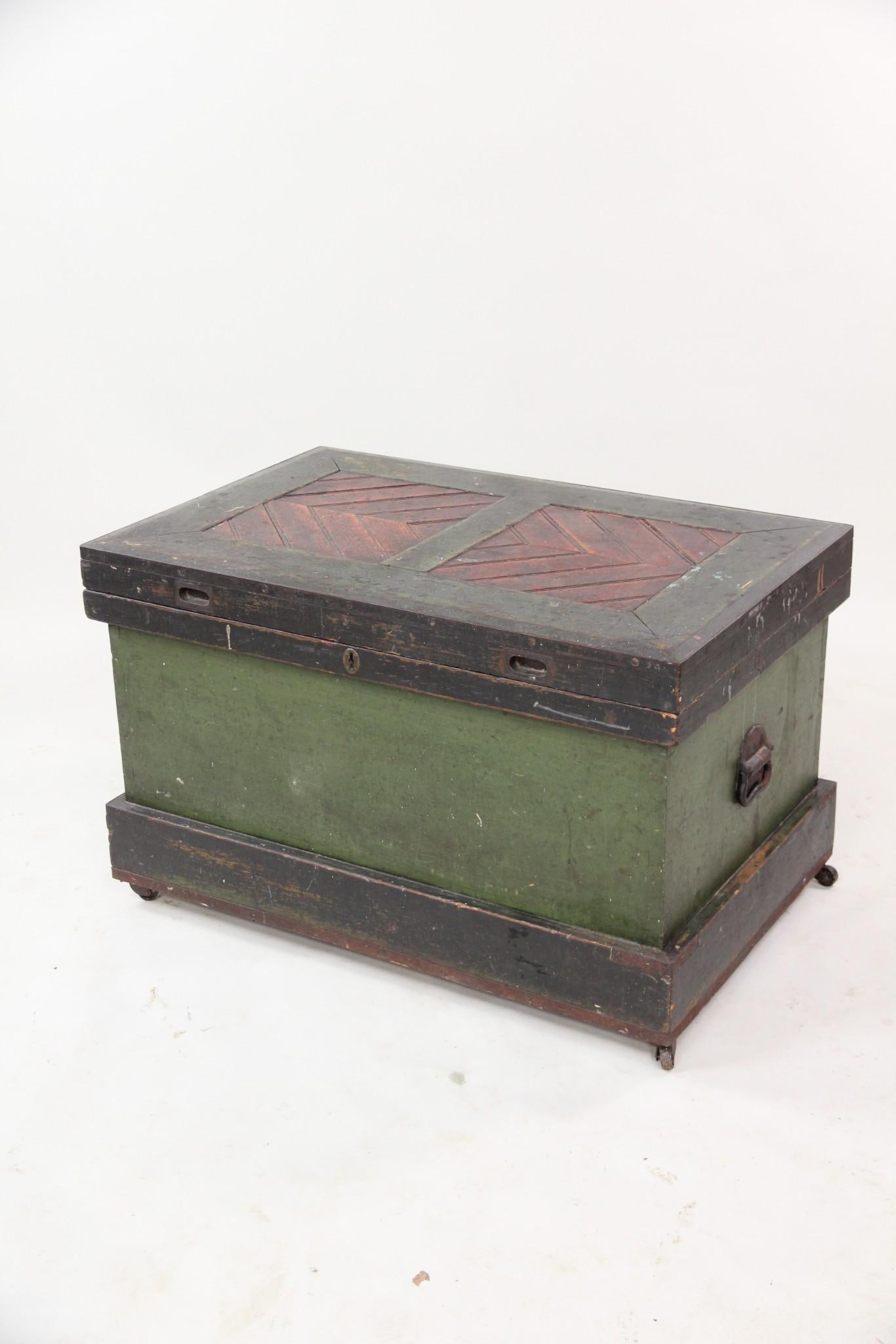 Green & Red Painted Carpenter's Tool Chest (1 of 11)