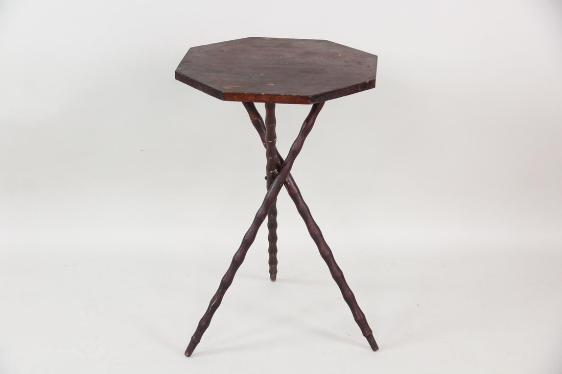 Primitive Wooden Tripod Side Table with Knobby Turned Legs (1 of 7)