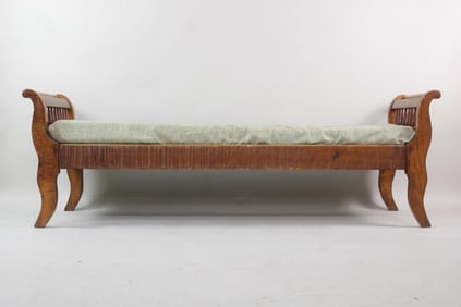 Biedermeier Tiger Maple Adjustable Chaise Lounge Daybed