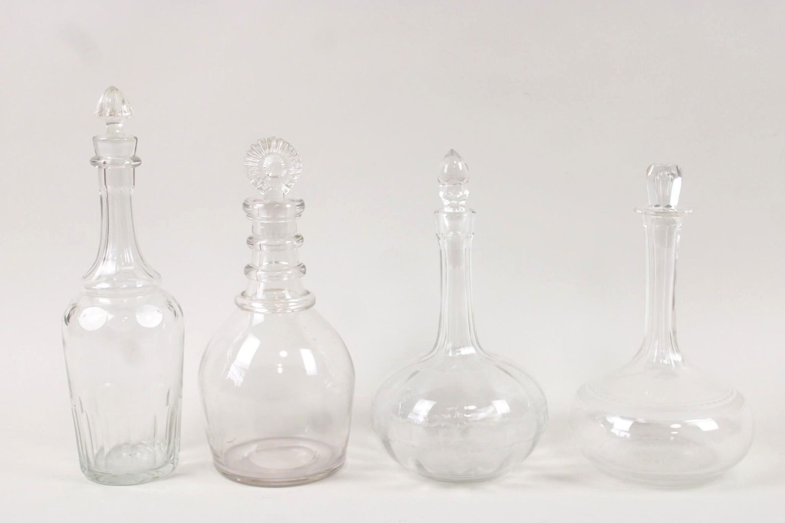 Lot of 4 Clear Glass Decanters with Crystal Stoppers (1 of 14)