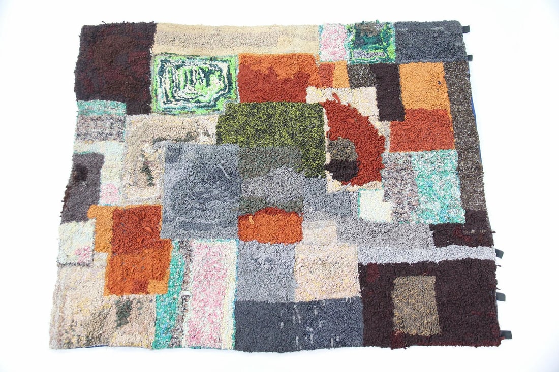 Mid-Century Hooked Rug or Wall Hanging with Abstract Pattern: Mid-Century Modern Folk Shag Hooked Rug or Wall Hanging with Abstract Pattern. A fun floor or wall piecewith tesselating shapes, made of hooked fabric in a shades of orange, brown, gray, & green. Back