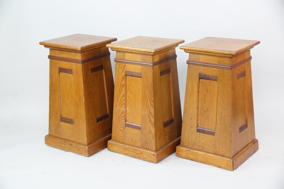 Lot of 3 Arts & Crafts Oak Pedestals: Lot of 3 Arts & Crafts Oak Pedestals. They have open backs, possibly for use against a wall. They are each matching. Dimensions are 30.25 in h x 16 in w x 16 in d. Condition is very good. Please call