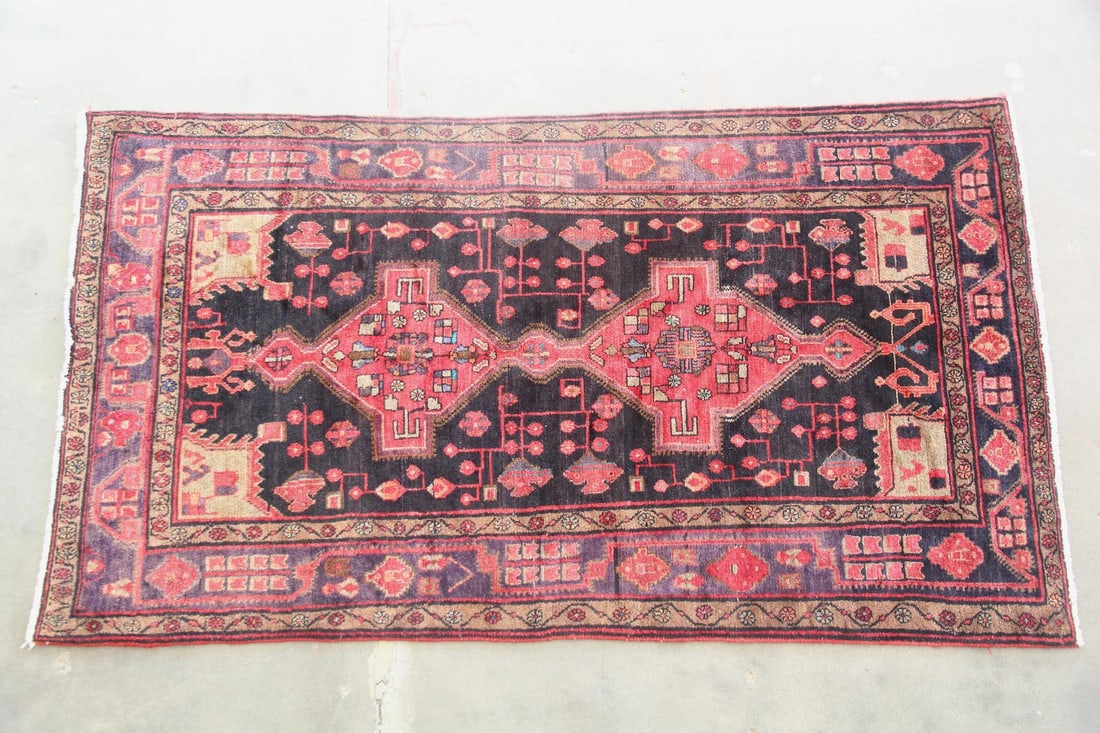 Tribal Persian Rug with Double Medallion, 5 x 9 Ft (1 of 9)