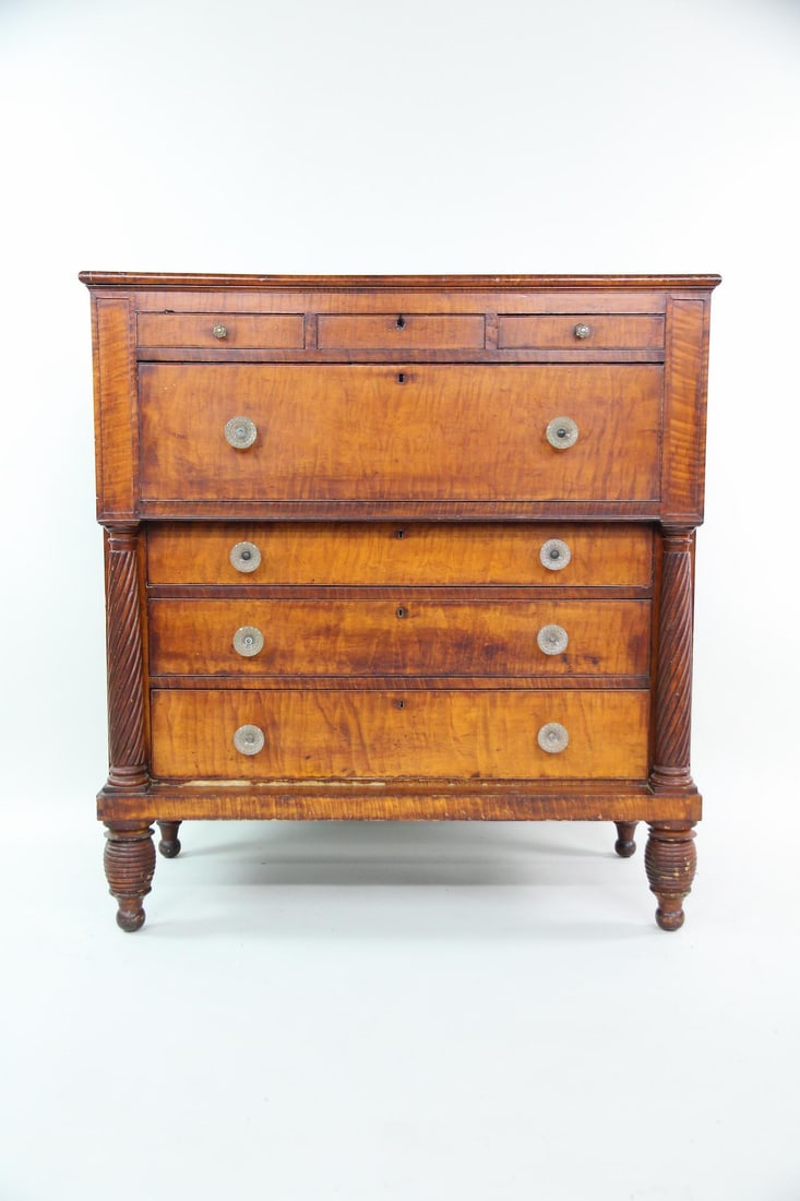 Federal Tiger Maple Chest of Drawers Dresser (1 of 17)