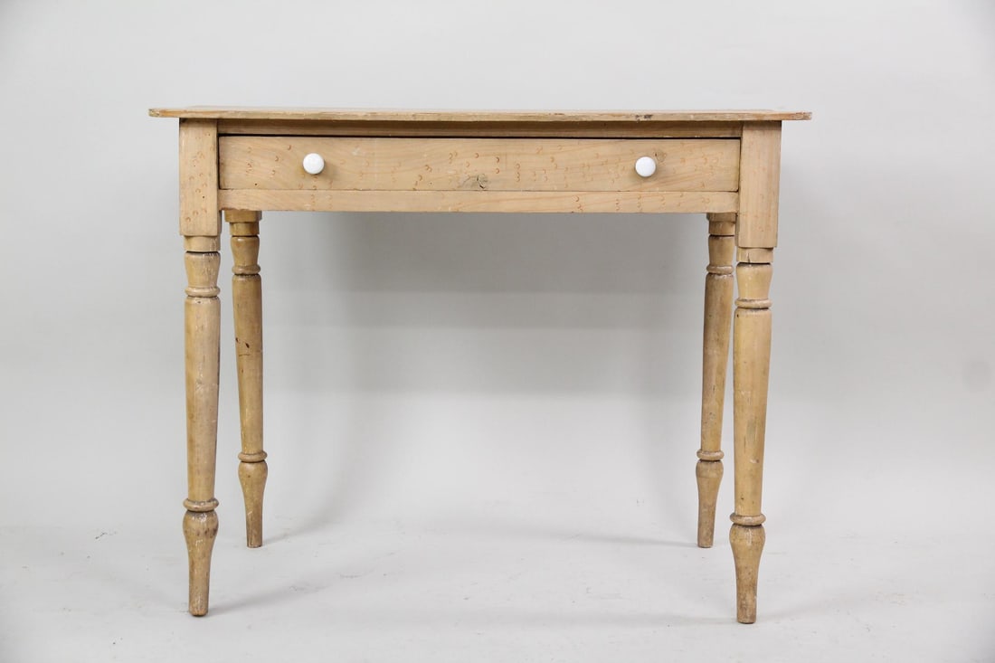 19th C. Faux Bird's Eye Grain Painted Side Table (1 of 16)