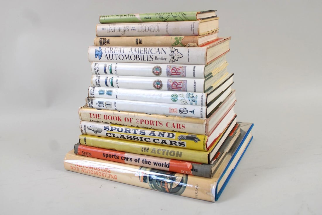 Lot of 13 Car Books, Classic & Sportscars (1 of 15)