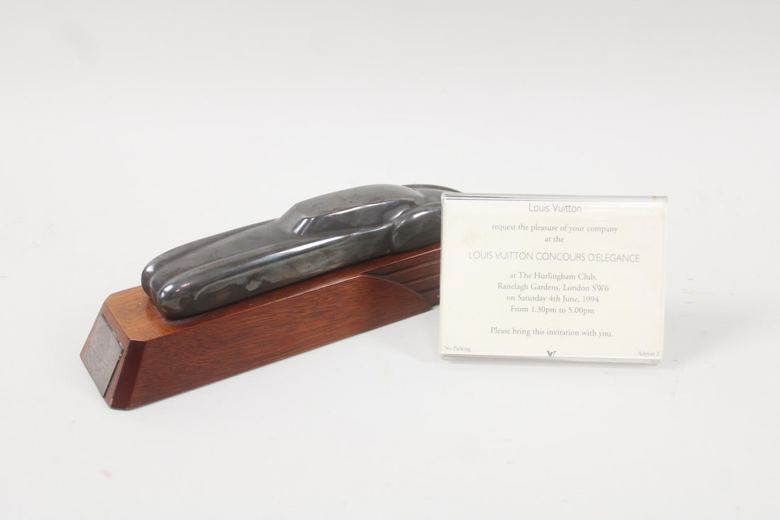 Louis Vuitton Concours d'Elegance Trophy, Streamlined Car (1 of 11)