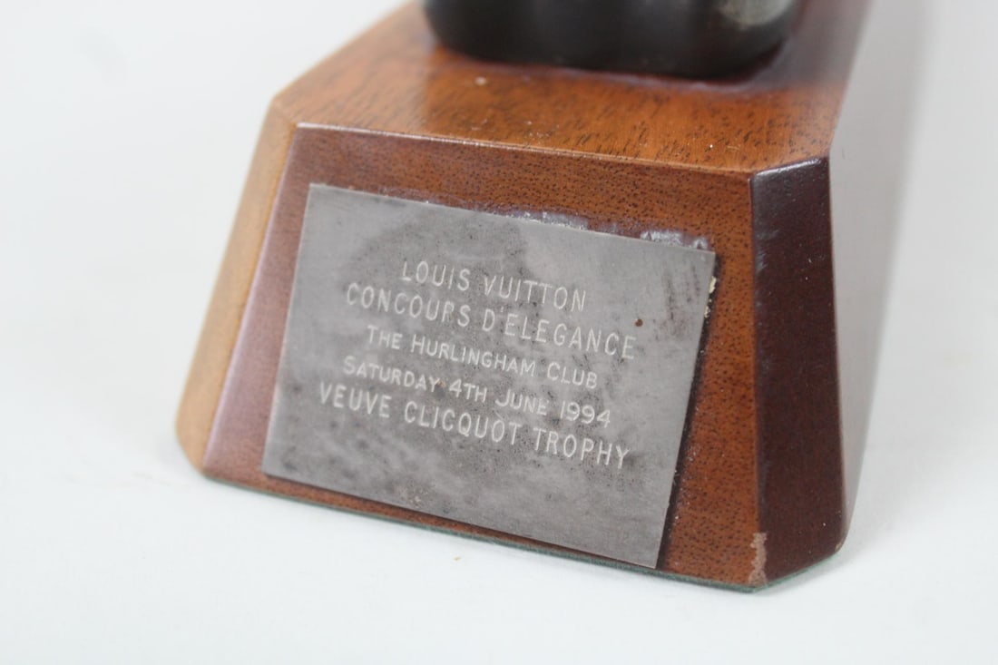 Louis Vuitton Concours d'Elegance Trophy, Streamlined Car - 3