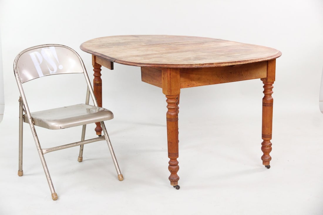 Circular Farmhouse Table with Leaf - 5