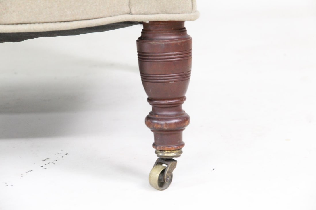 Curved Back Upholstered Sofa Settee - 4