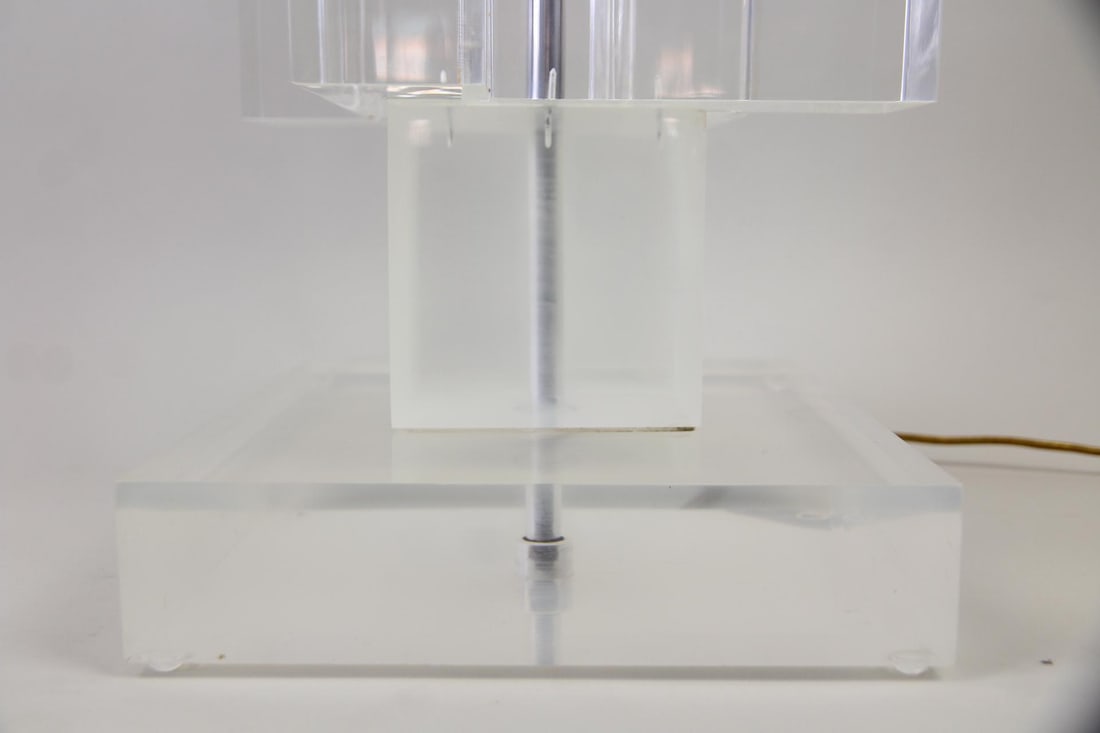 Stacked Lucite Skyscraper Table Lamp - 3