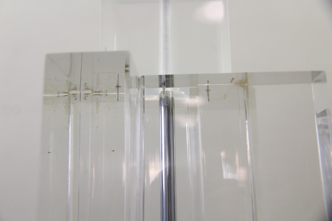 Stacked Lucite Skyscraper Table Lamp - 4