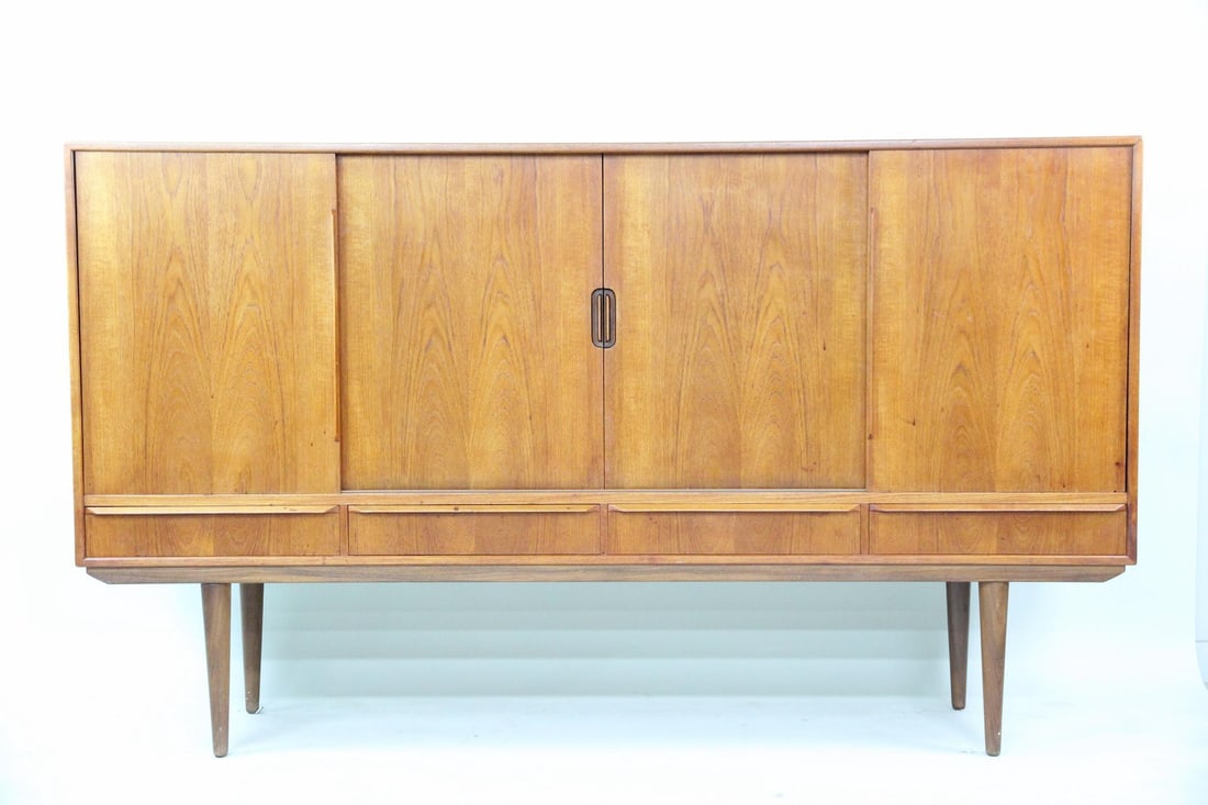 Danish Modern Teak 4-Door Highboard (1 of 16)