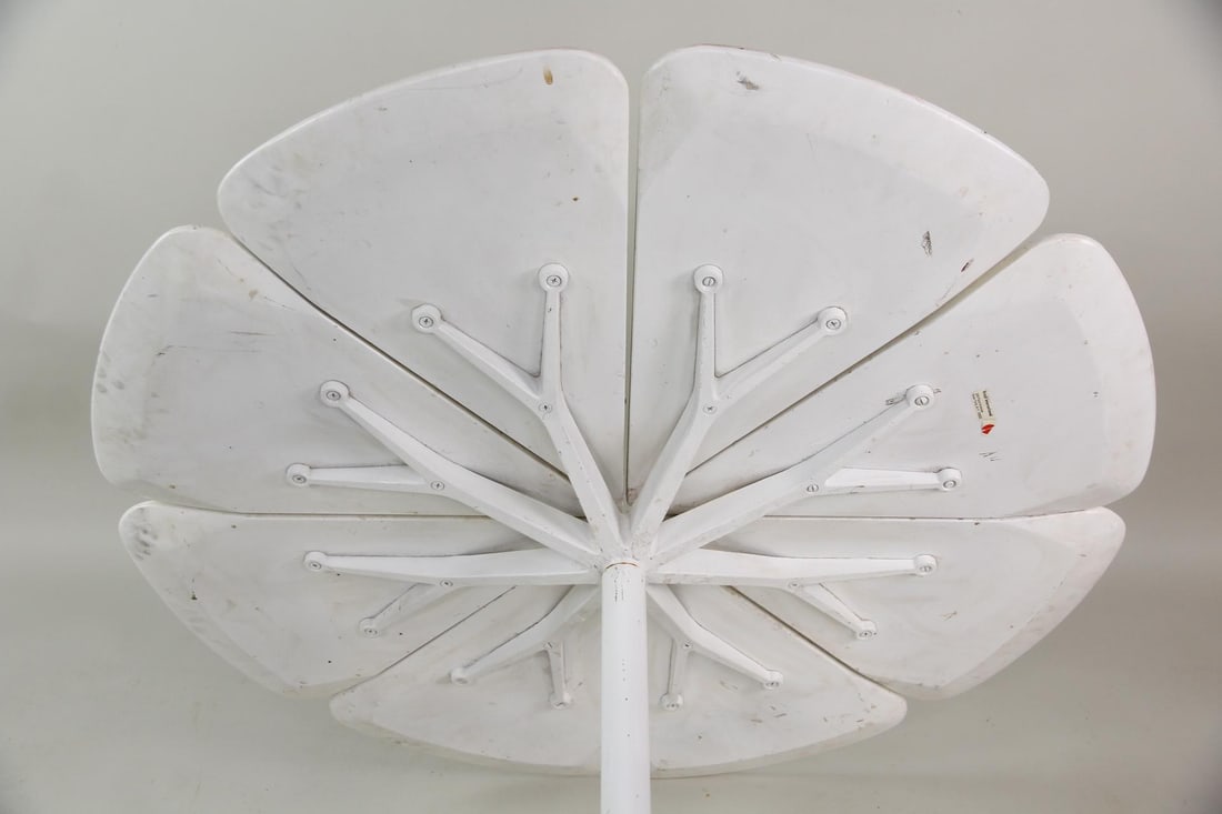 Richard Schultz for Knoll Petal Dining Table - 12