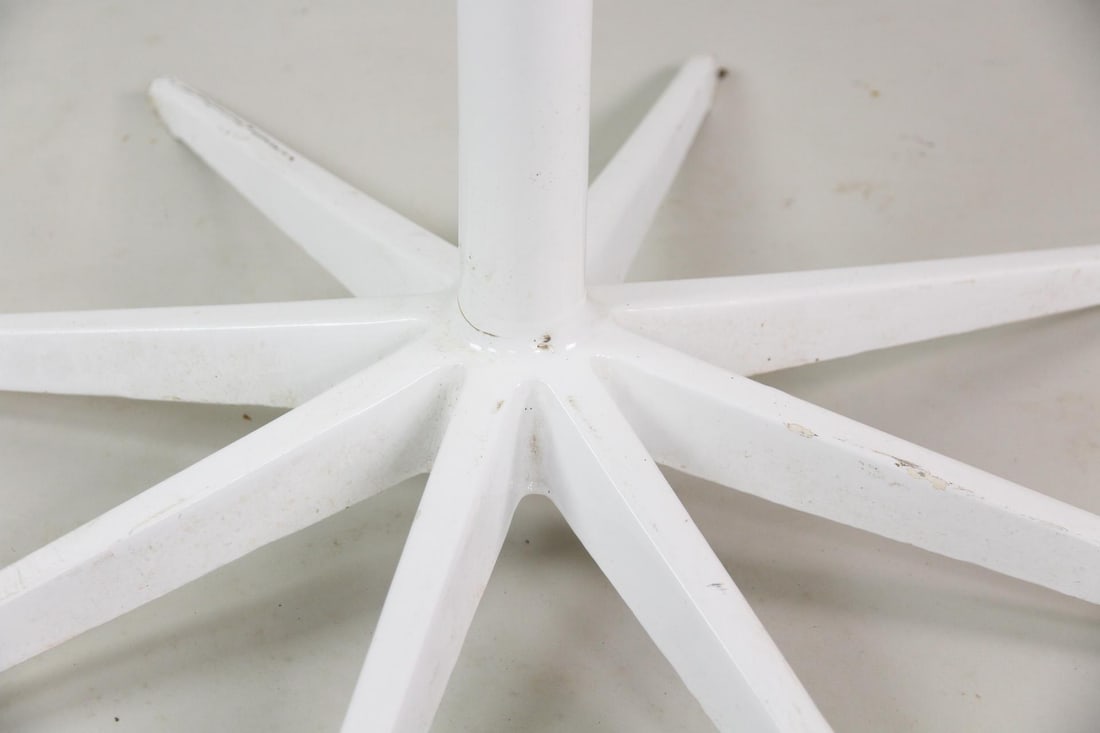 Richard Schultz for Knoll Petal Dining Table - 3