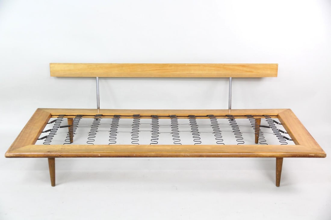 George Nelson Wooden Daybed Frame: Mid-Century Modern George Nelson Wooden Daybed Frame. A daybed frame made of light wood, possibly birch, with steel supported backrest and tapered legs. Unmarked, this is a George Nelson Model 5088 da