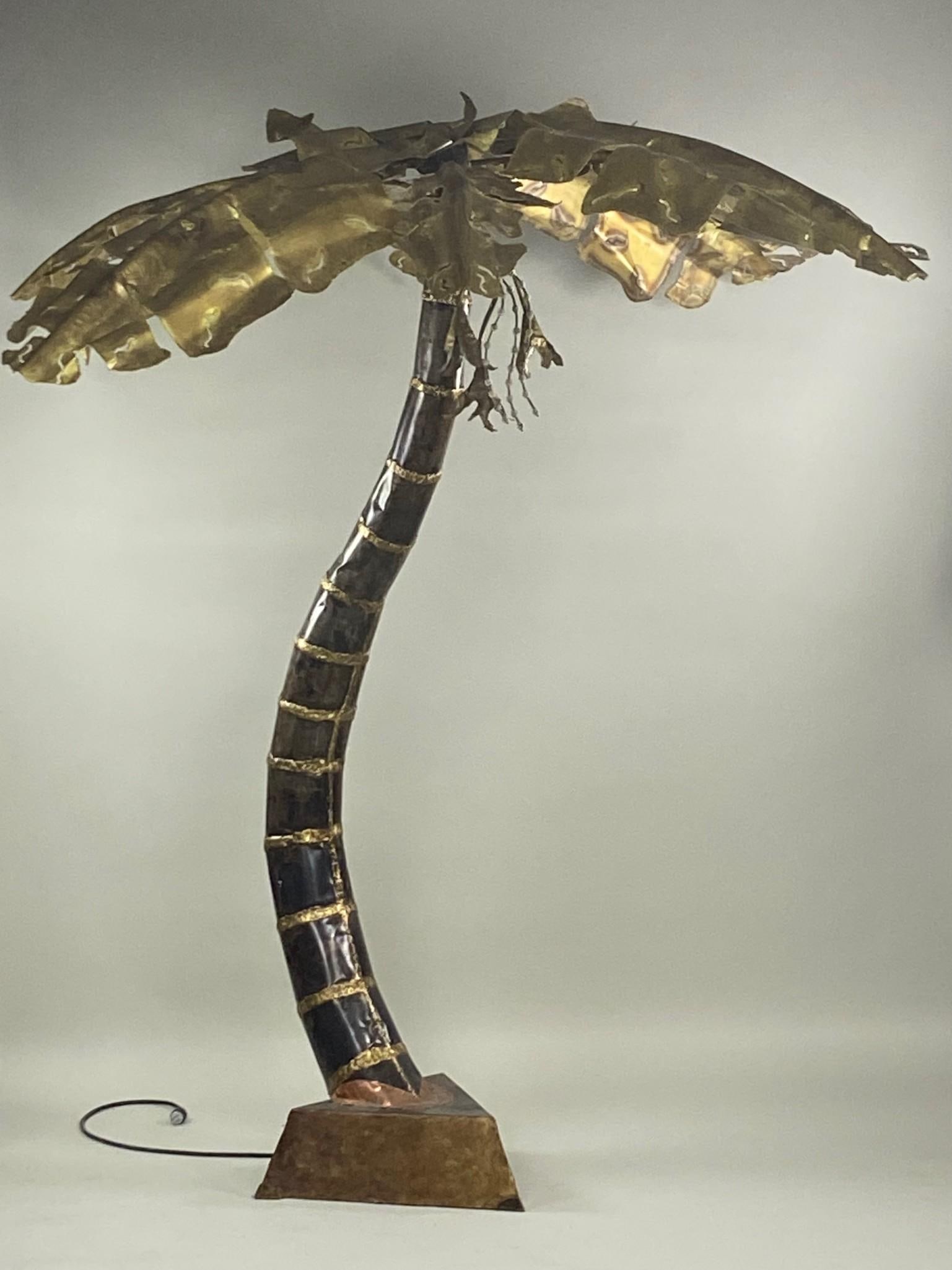 Brutalist Grande Palma' Palm Tree Sculpture Lamp by Henri Fernandez: Mid Century Modern Brass Brutalist Grande Palma' Palm Tree Sculpture Lamp by Henri Fernandez, Huge 9ft Tall. This artist made sculpture is also a lamp, with three sockets. The palm tree leaves are rem