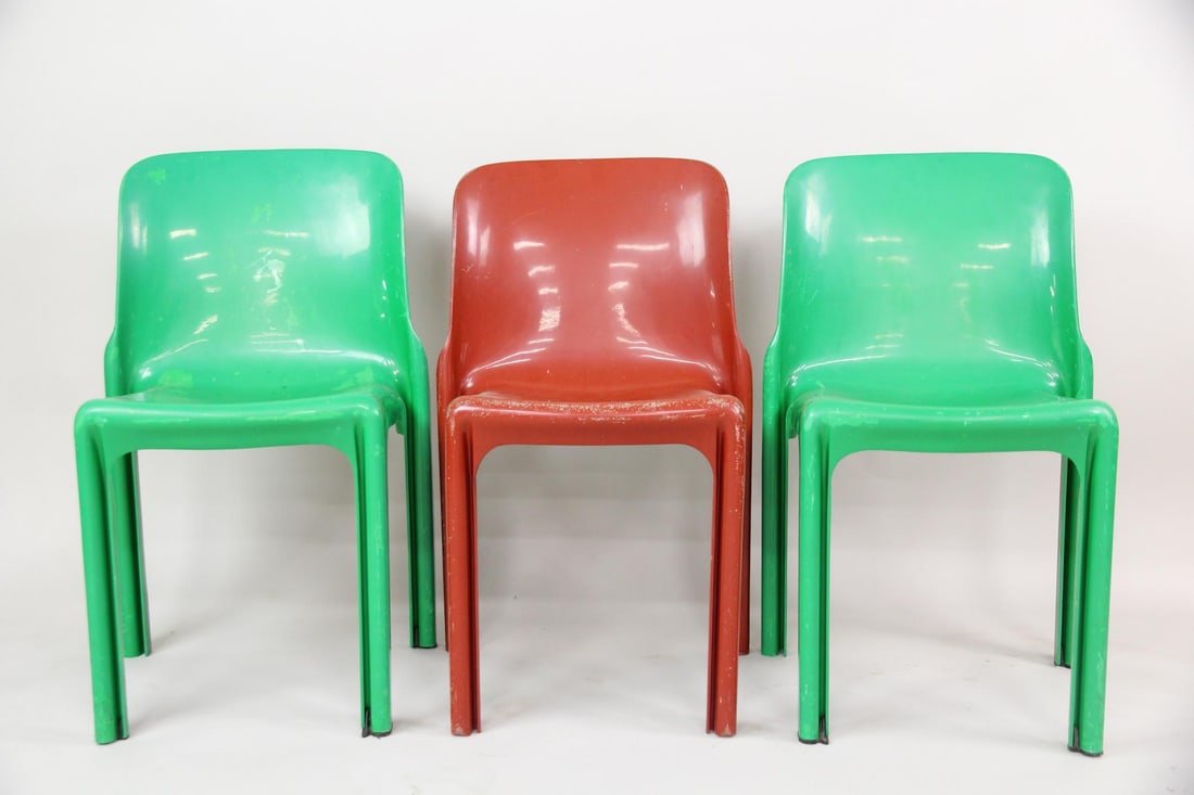 Set of 3 Vico Magistretti for Artemide Selene Chairs: Set of 3 Mid-Century Modern Vico Magistretti for Artemide Selene Molded Plastic Stacking Chairs. Set includes one chair in red and 2 in green. Marked on undersides.Dimensions are 29.5 in h x 18.5 in w