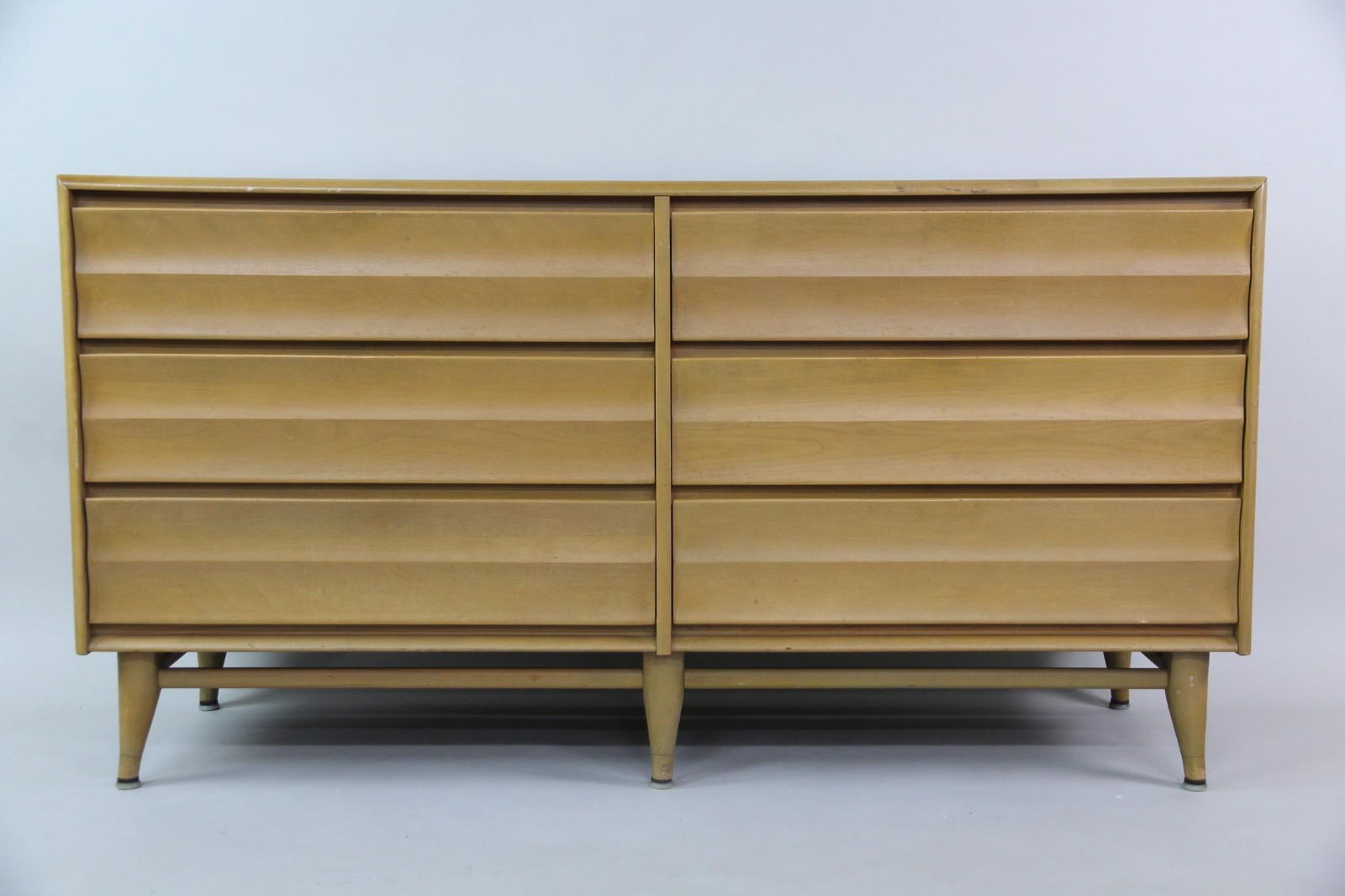 Heywood Wakefield Blonde Lowboy Dresser (1 of 18)
