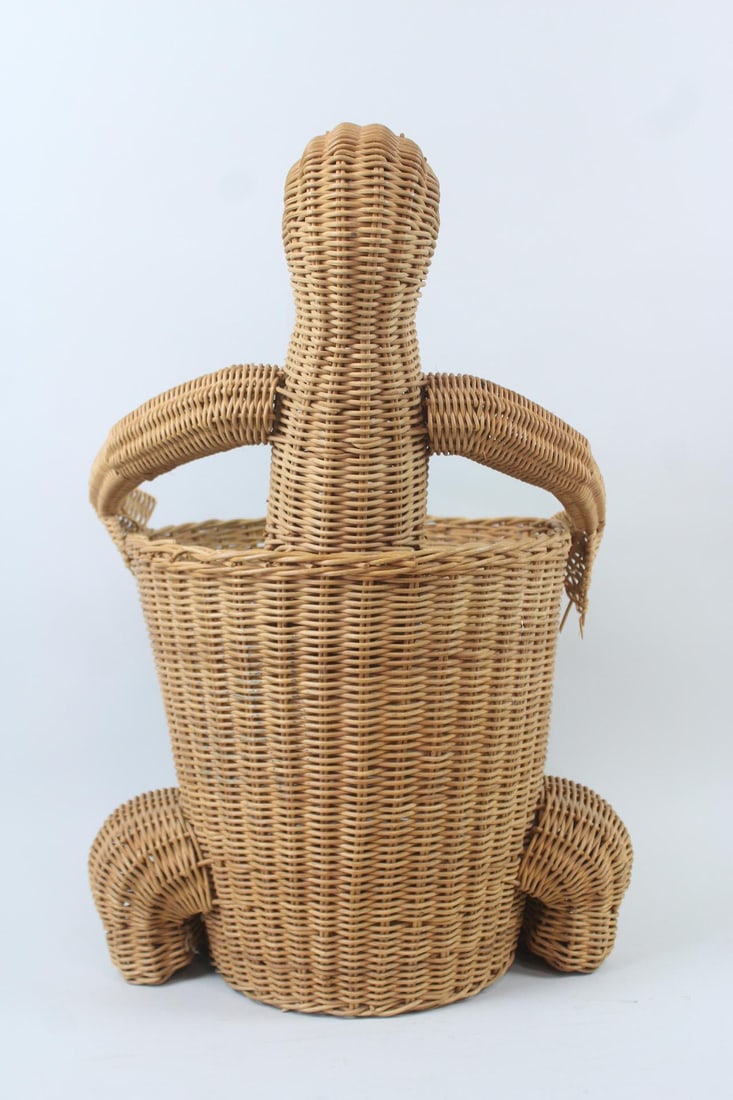 Figural Kangaroo Wicker Basket - 4