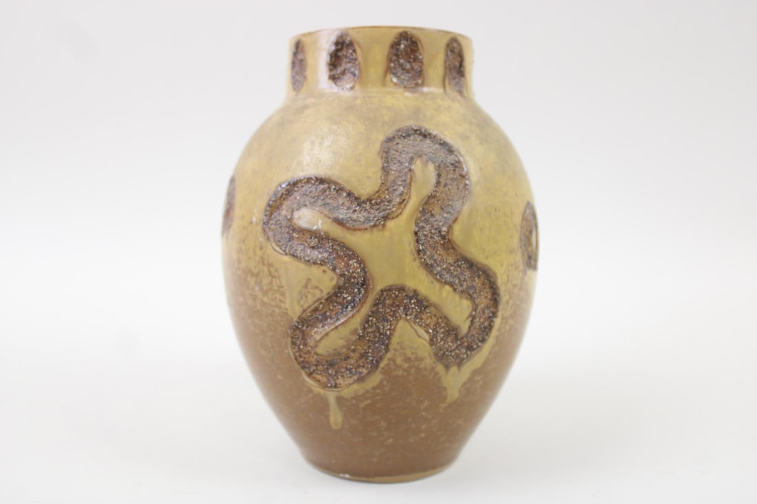 Brutalist Toyo Pottery Ikebana Vase (1 of 6)