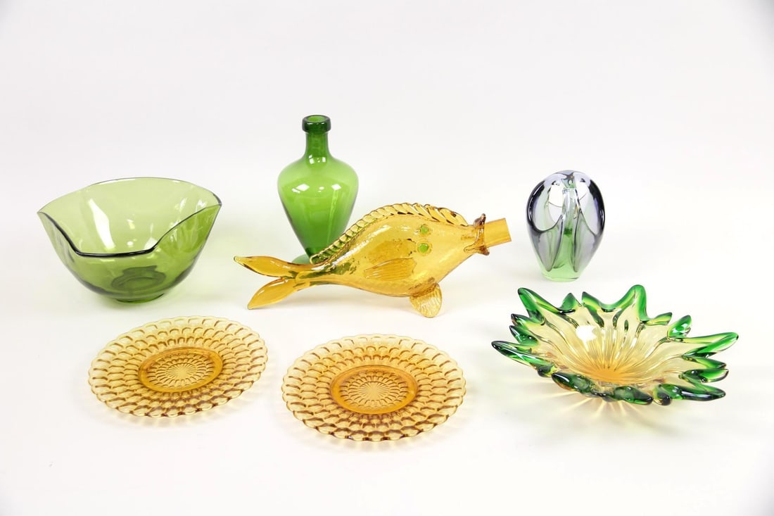 Lot of 7 Glass Vases, Bowls, Fish Decanter, Green & Yellow (1 of 16)