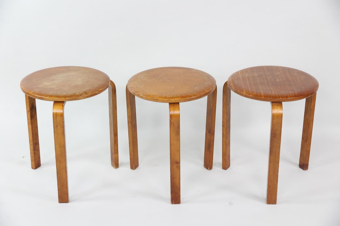 Set of 3 Alvar Aalto Bentwood Stacking Stools (1 of 9)
