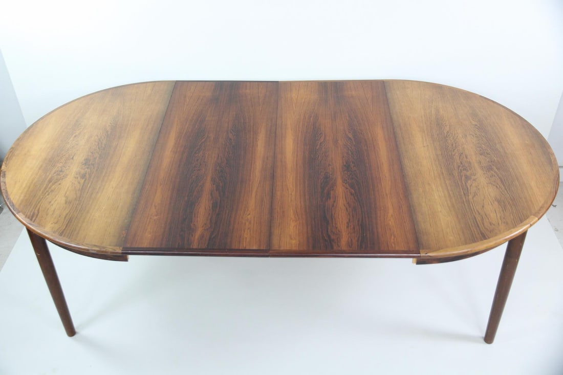 Danish Rosewood Dining Table with 2 Leaves (1 of 20)